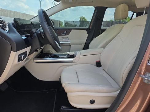 Certified 2023 Mercedes-Benz GLA 250 image 10