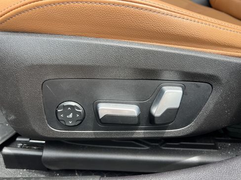 Used 2023 BMW 330i Sedan w/ Driving Assistance Package RWD image 36