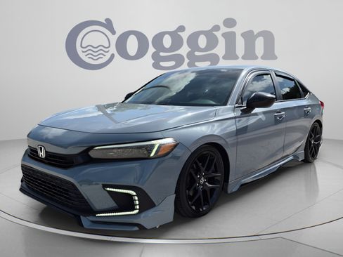 Used 2023 Honda Civic Sport image 2