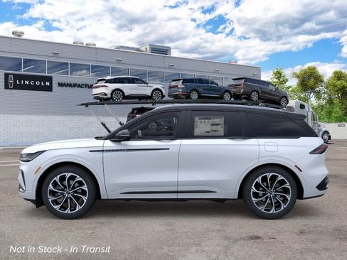New 2026 Lincoln Nautilus Reserve AWD/4WD image 3