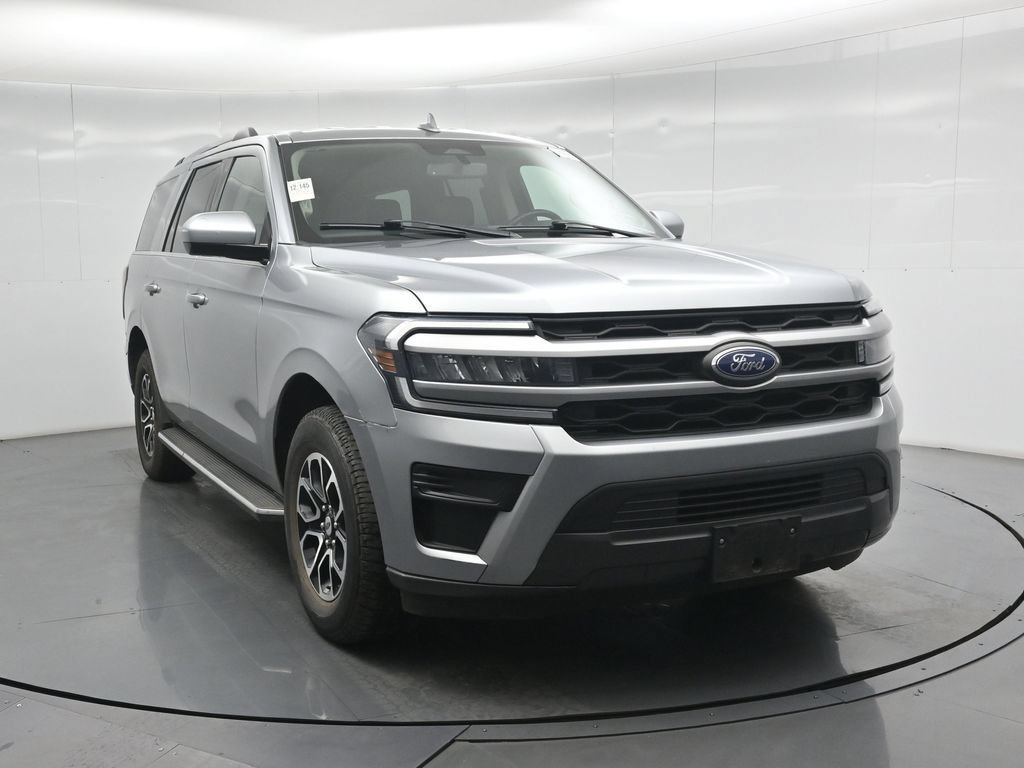 Used 2023 Ford Expedition XLT RWD image 5