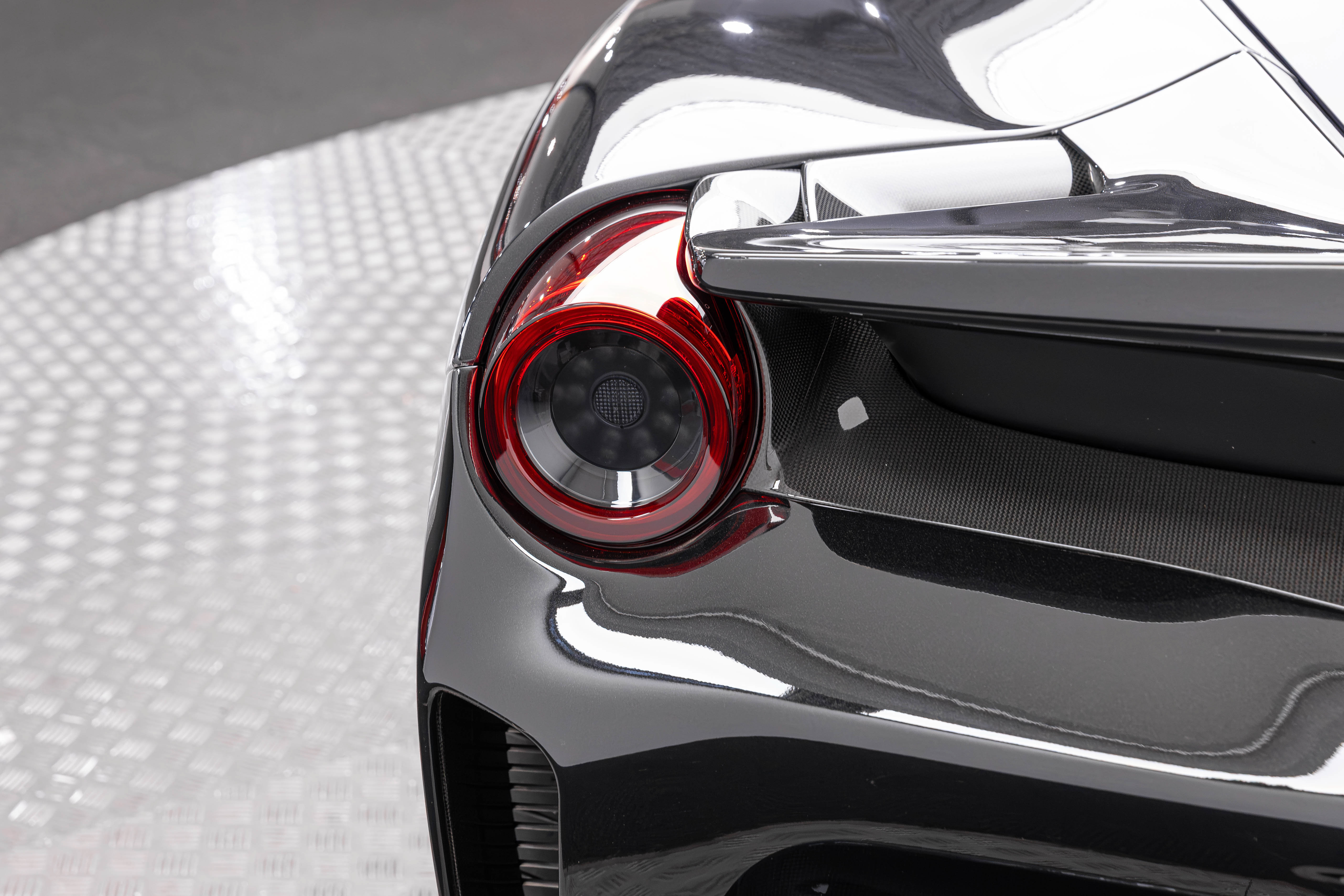Used 2019 Ferrari 488 Pista Coupe RWD image 61