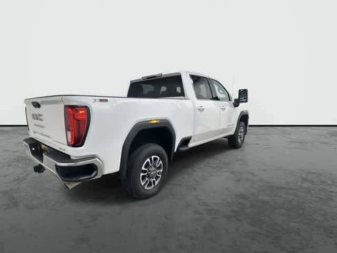 Used 2021 GMC Sierra 2500 SLE w/ SLE Value Package; AWD/4WD image 4