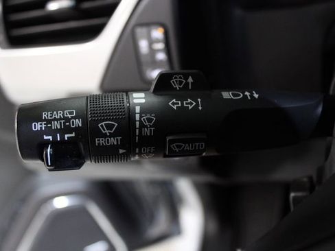 Used 2018 Chevrolet Tahoe LT w/ LT Signature Package image 43