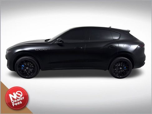 Used 2022 Maserati Levante GT AWD/4WD image 6