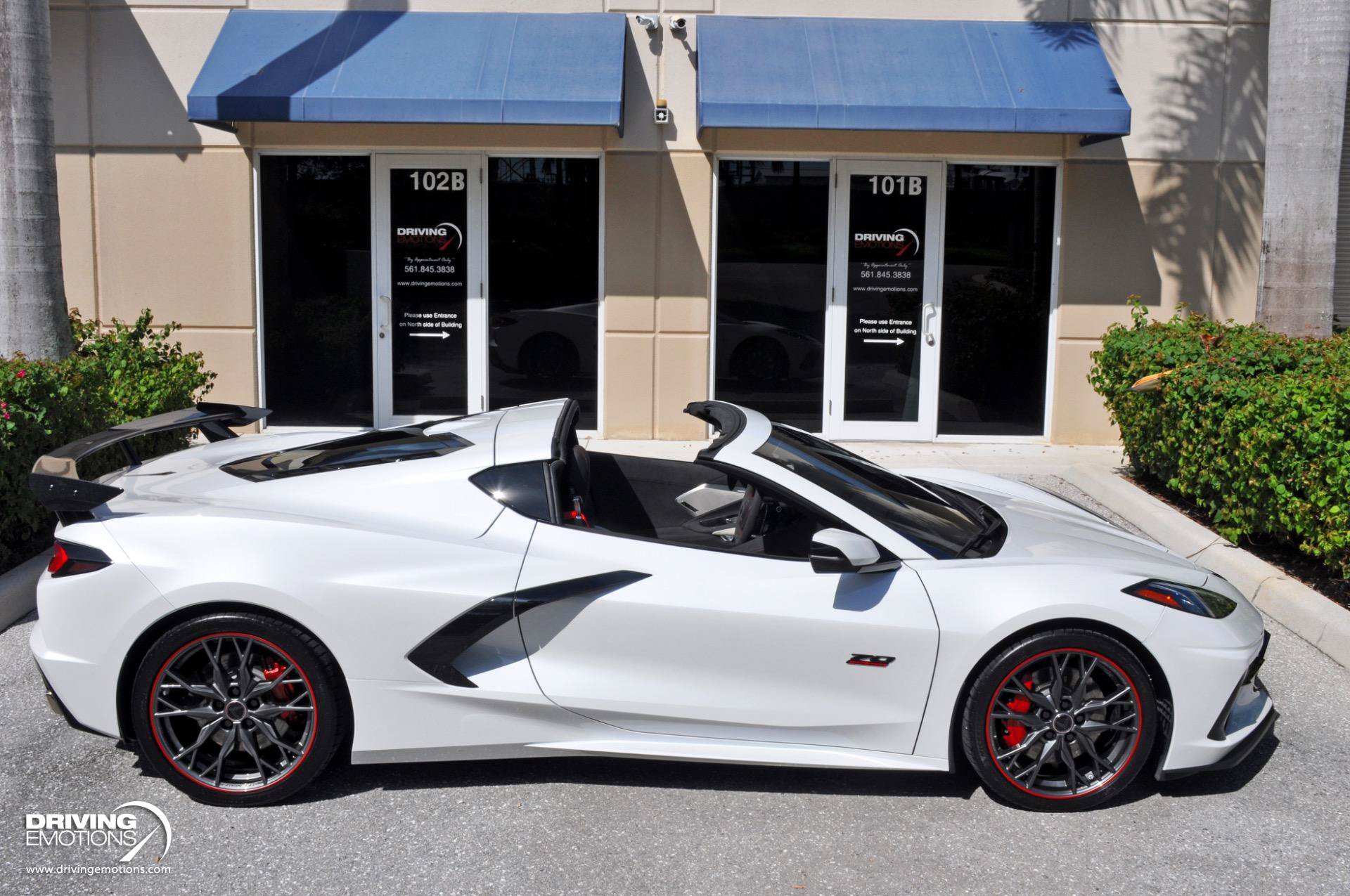 Used 2023 Chevrolet Corvette Stingray Premium Cpe w/ Z51 Performance Package RWD image 15
