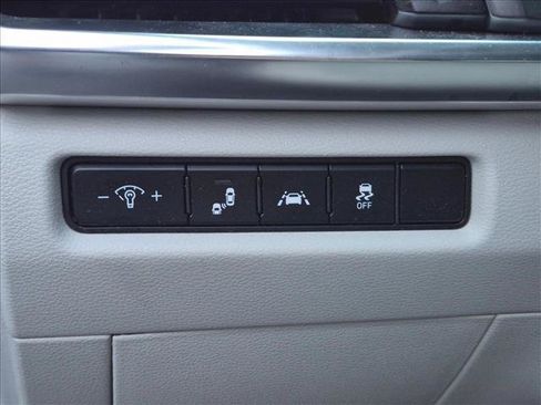 Used 2022 Kia Telluride S FWD image 11