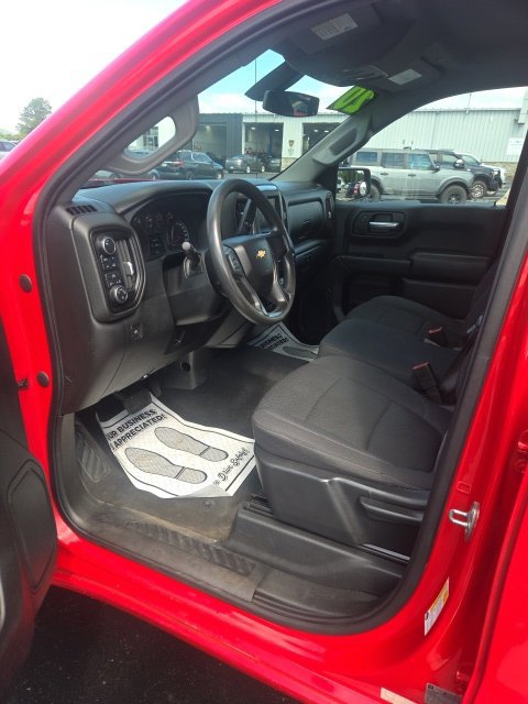 Used 2020 Chevrolet Silverado 1500 Custom w/ Custom Value Package AWD/4WD image 10