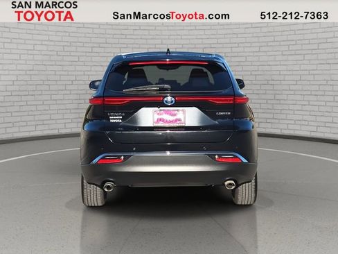 Used 2024 Toyota Venza Limited image 6