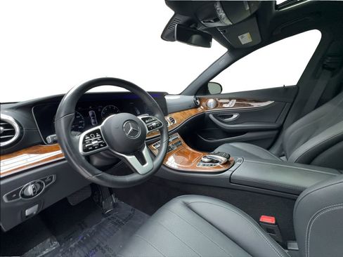 Used 2020 Mercedes-Benz E 350 4MATIC Sedan w/ Parking Assistance Package image 21