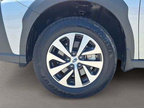 Certified 2025 Subaru Outback Premium AWD/4WD image 10