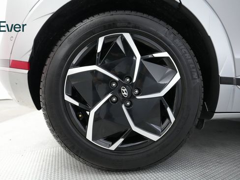 Used 2024 Hyundai Ioniq 5 Limited image 20