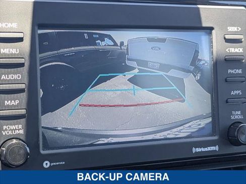Used 2020 Toyota RAV4 XLE w/ Convenience Package FWD image 18