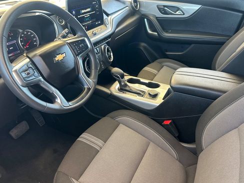 Used 2025 Chevrolet Blazer LT FWD image 10