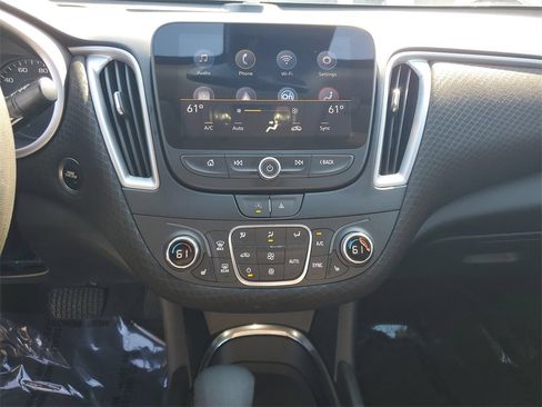 Used 2023 Chevrolet Malibu LT image 15
