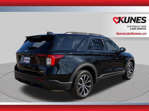 Used 2025 Ford Explorer ST-Line AWD/4WD image 10