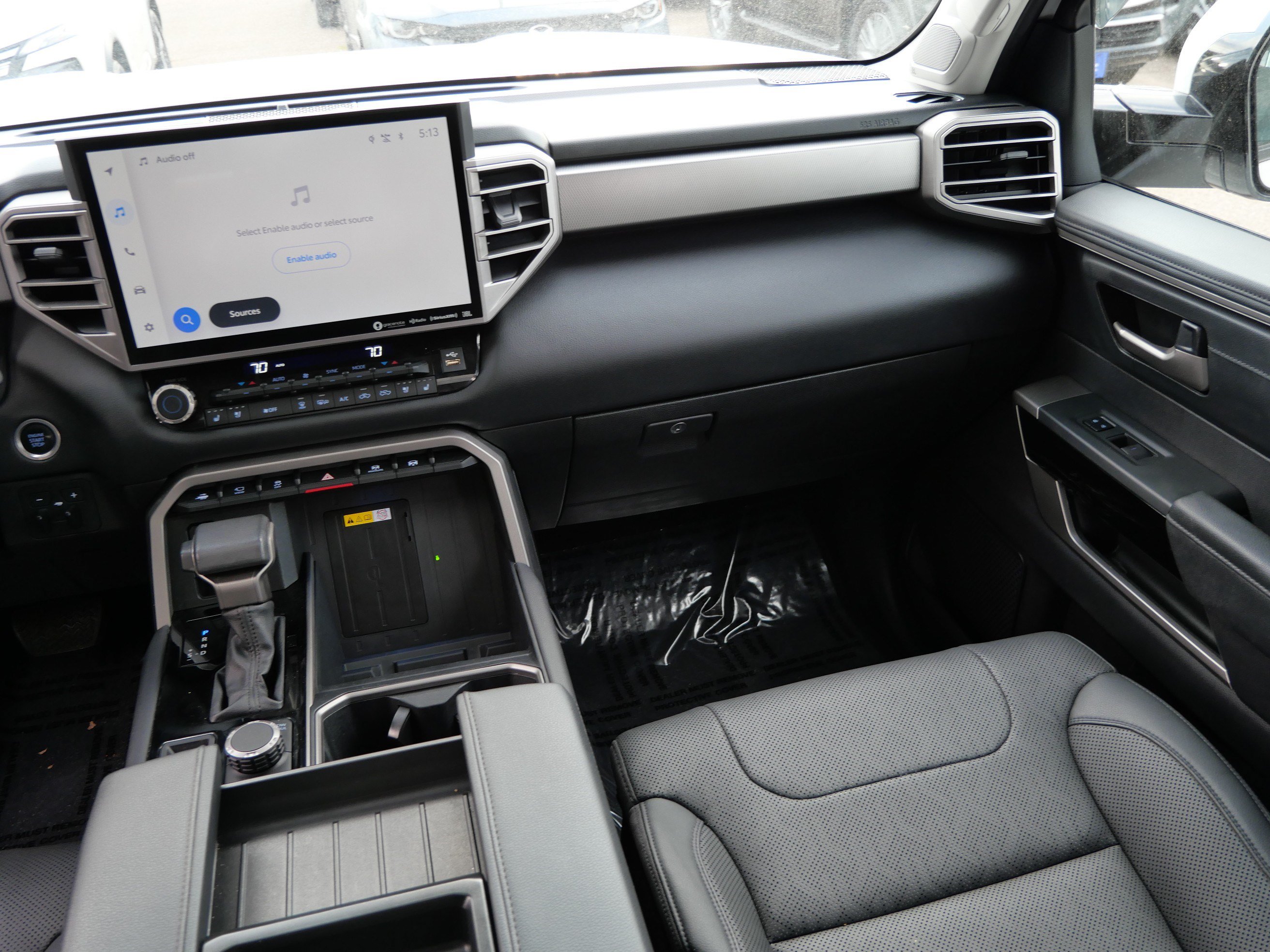 Used 2022 Toyota Tundra Limited AWD/4WD image 11