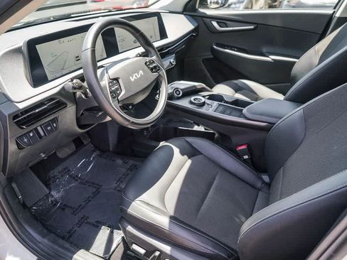 Certified 2023 Kia EV6 Light RWD image 16