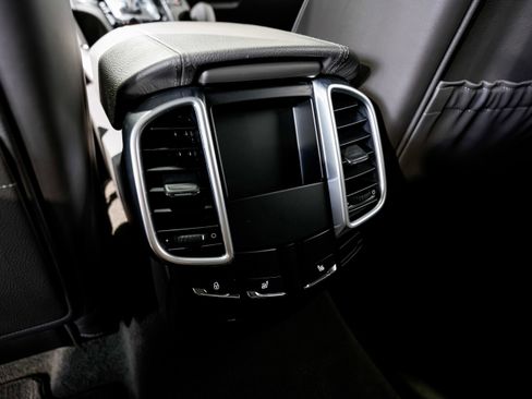 Used 2015 Porsche Cayenne Diesel image 34