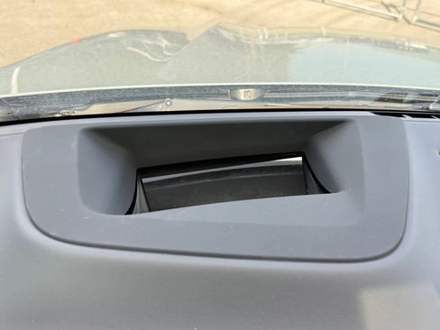 New 2026 BMW X5 xDrive50e w/ M Sport Package image 33