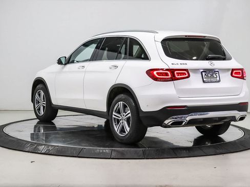 Certified 2022 Mercedes-Benz GLC 300 image 2