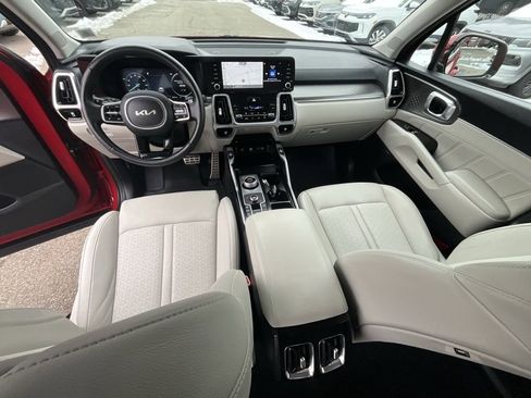 Used 2023 Kia Sorento SX Prestige image 21
