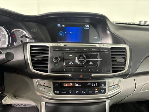 Used 2013 Honda Accord LX image 12