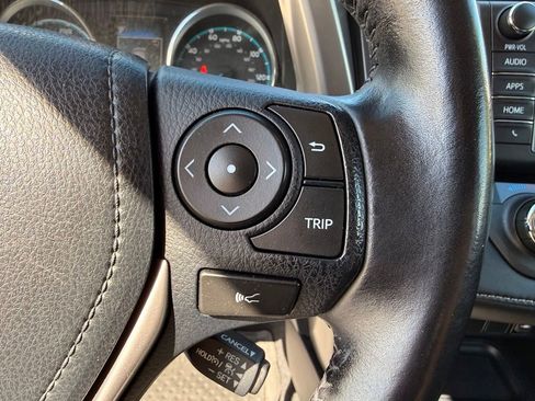 Used 2017 Toyota RAV4 AWD Hybrid image 20