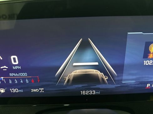 Used 2025 Chevrolet Traverse Z71 w/ Enhanced Driving Package image 29