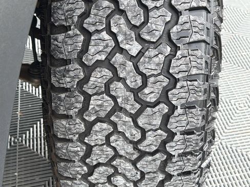 Used 2025 Ford Bronco Heritage Edition AWD/4WD image 22