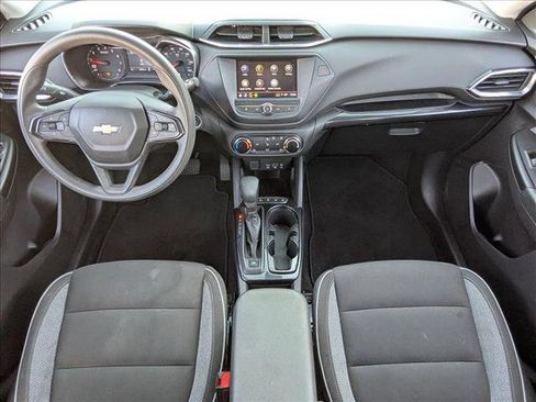 Used 2022 Chevrolet TrailBlazer LT image 18