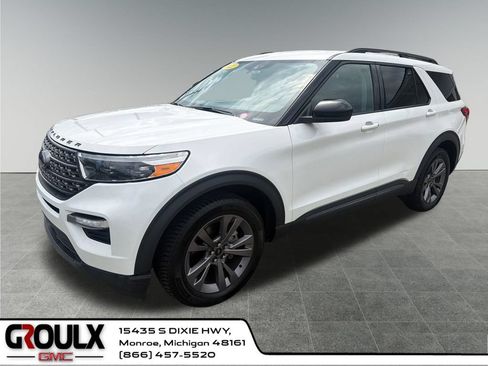 Used 2022 Ford Explorer XLT w/ Equipment Group 202A AWD/4WD image 1