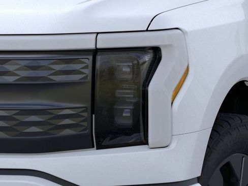 New 2024 Ford F150 Lightning Lariat AWD/4WD image 18