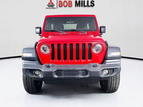 Used 2018 Jeep Wrangler Unlimited Sport S AWD/4WD image 2