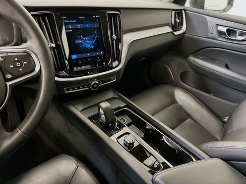 Used 2025 Volvo S60 B5 Core image 26