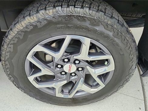 Used 2024 GMC Sierra 1500 SLT w/ SLT Premium Plus Package image 57