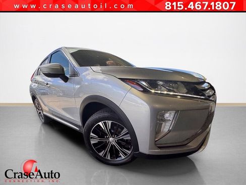 Used 2018 Mitsubishi Eclipse Cross SE image 1
