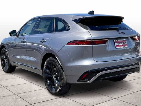 New 2026 Jaguar F-PACE R-Dynamic S image 3