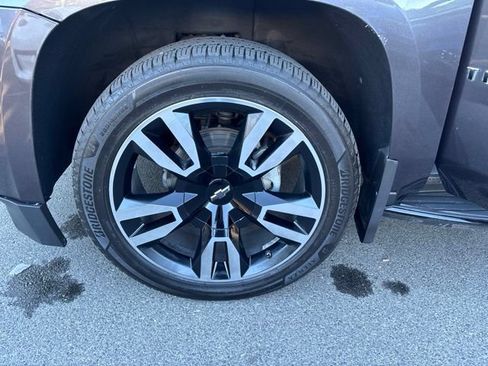 Used 2018 Chevrolet Tahoe LT AWD/4WD image 40