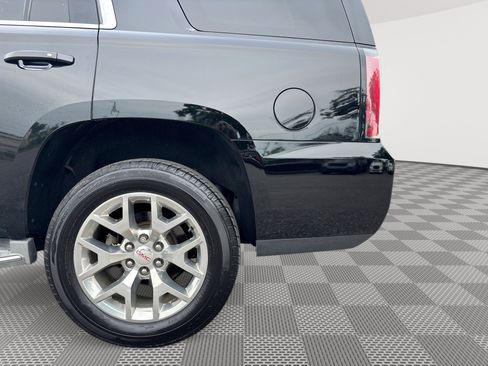 Used 2015 GMC Yukon SLT w/ Open Road Package AWD/4WD image 29