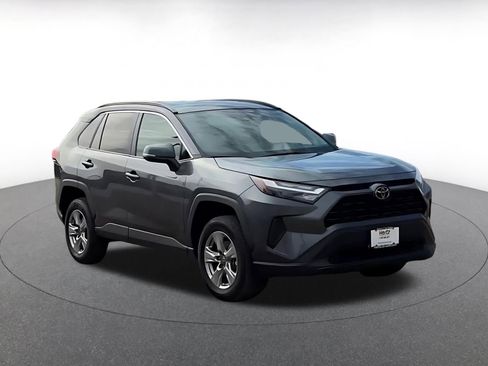 Used 2025 Toyota RAV4 XLE image 2