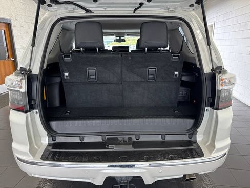 Used 2019 Toyota 4Runner Limited AWD/4WD image 10