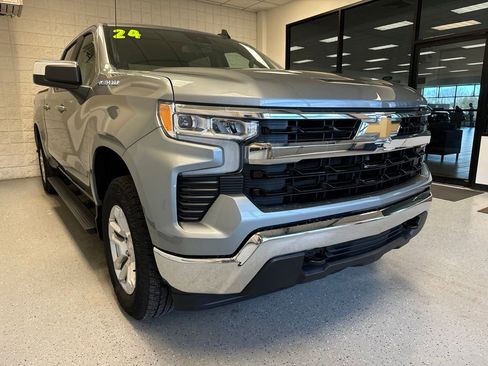 Used 2024 Chevrolet Silverado 1500 LT w/ Protection Package AWD/4WD image 32