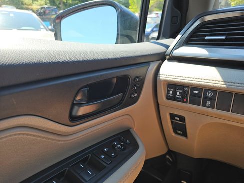 Used 2022 Honda Odyssey EX-L image 34