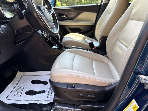 Used 2019 Buick Encore Essence FWD image 10