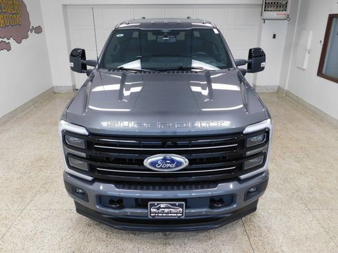 Used 2025 Ford F250 Platinum image 11