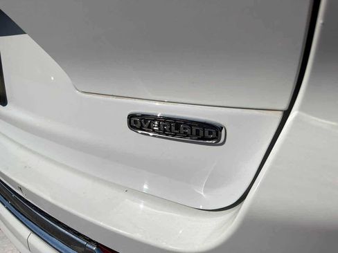 Used 2021 Jeep Grand Cherokee L Overland w/ Luxury Tech Group IV image 9