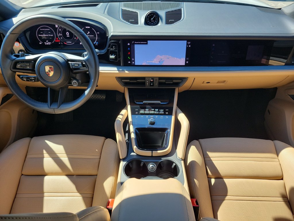 Certified 2026 Porsche Cayenne Coupe AWD/4WD image 20