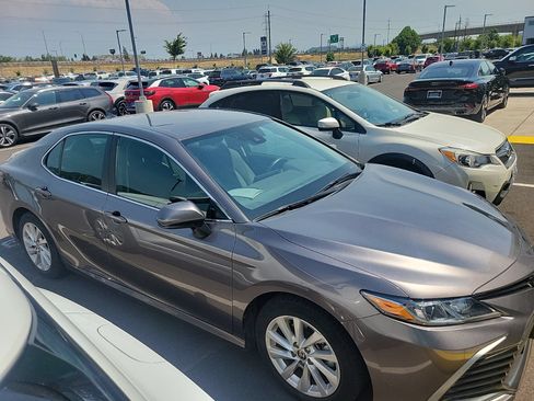 Used 2023 Toyota Camry LE AWD/4WD image 4