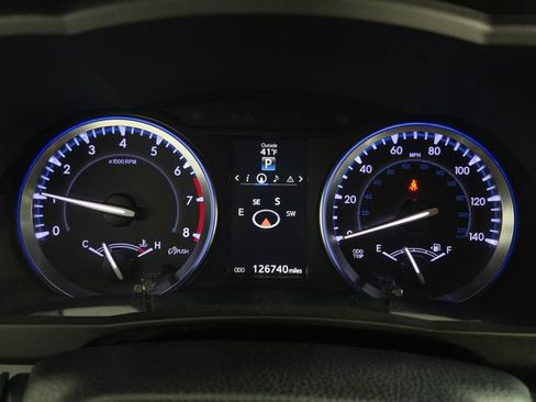 Used 2023 Toyota Highlander LE image 20